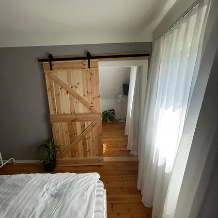 Geraeumige Wohnfuehloase Mit 3 Schlafzimmern Apartment