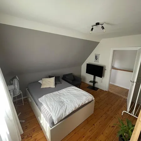 Apartamento Geraeumige Wohnfuehloase Mit 3 Schlafzimmern Garbsen