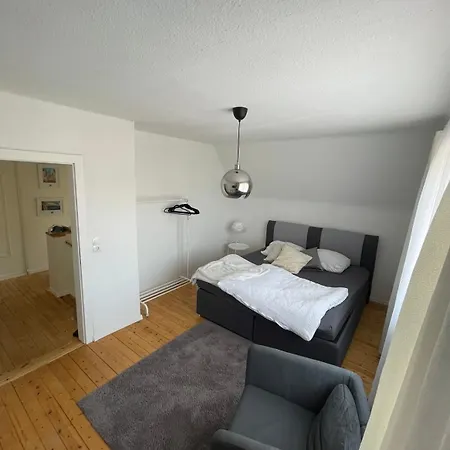 Geraeumige Wohnfuehloase Mit 3 Schlafzimmern Lejlighed