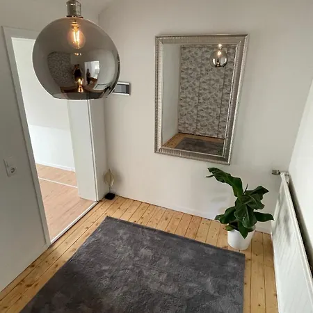 Geraeumige Wohnfuehloase Mit 3 Schlafzimmern Apartamento Garbsen