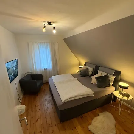 شقة Geraeumige Wohnfuehloase Mit 3 Schlafzimmern *